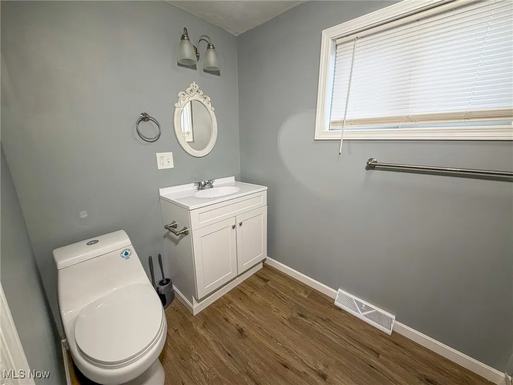 906 May Street, East Liverpool, Ohio 43920,MLS Now Listing ID