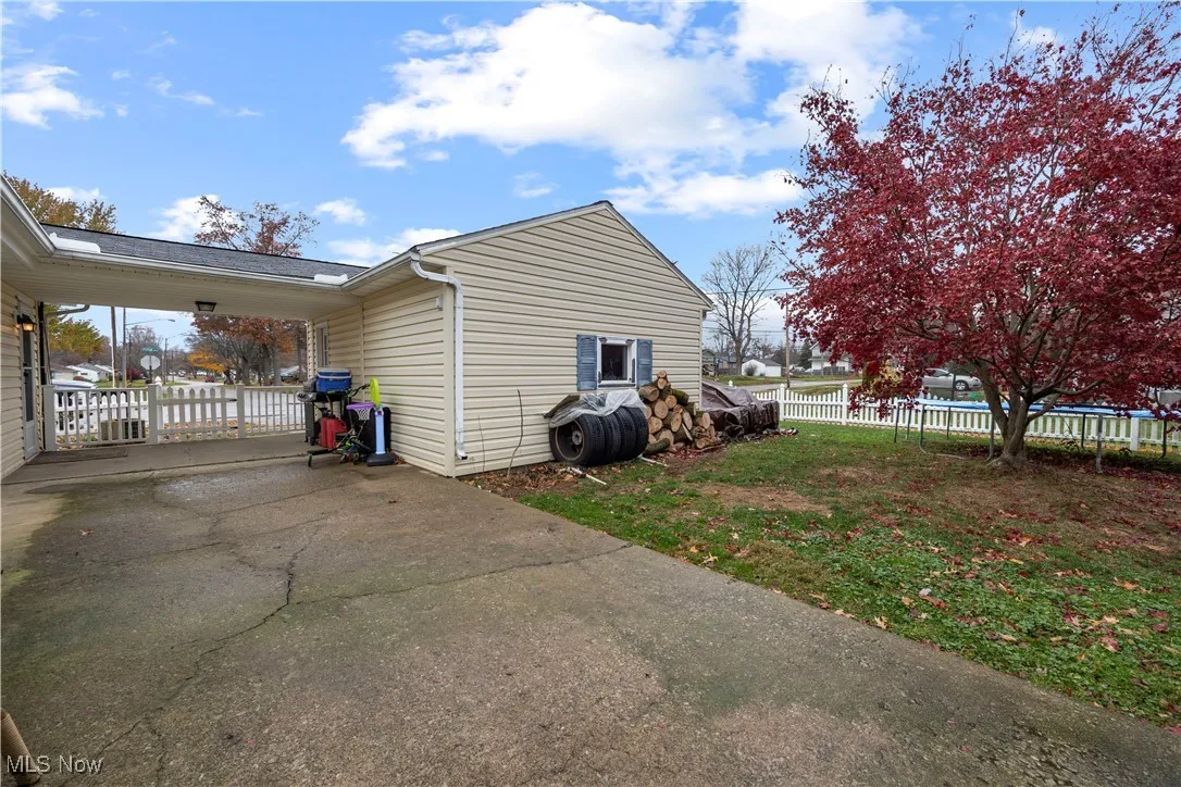 View of side of property