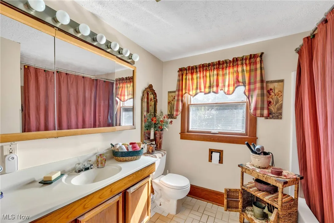 347 Kenyon Avenue, Elyria, Ohio 44035,MLS Now Listing ID