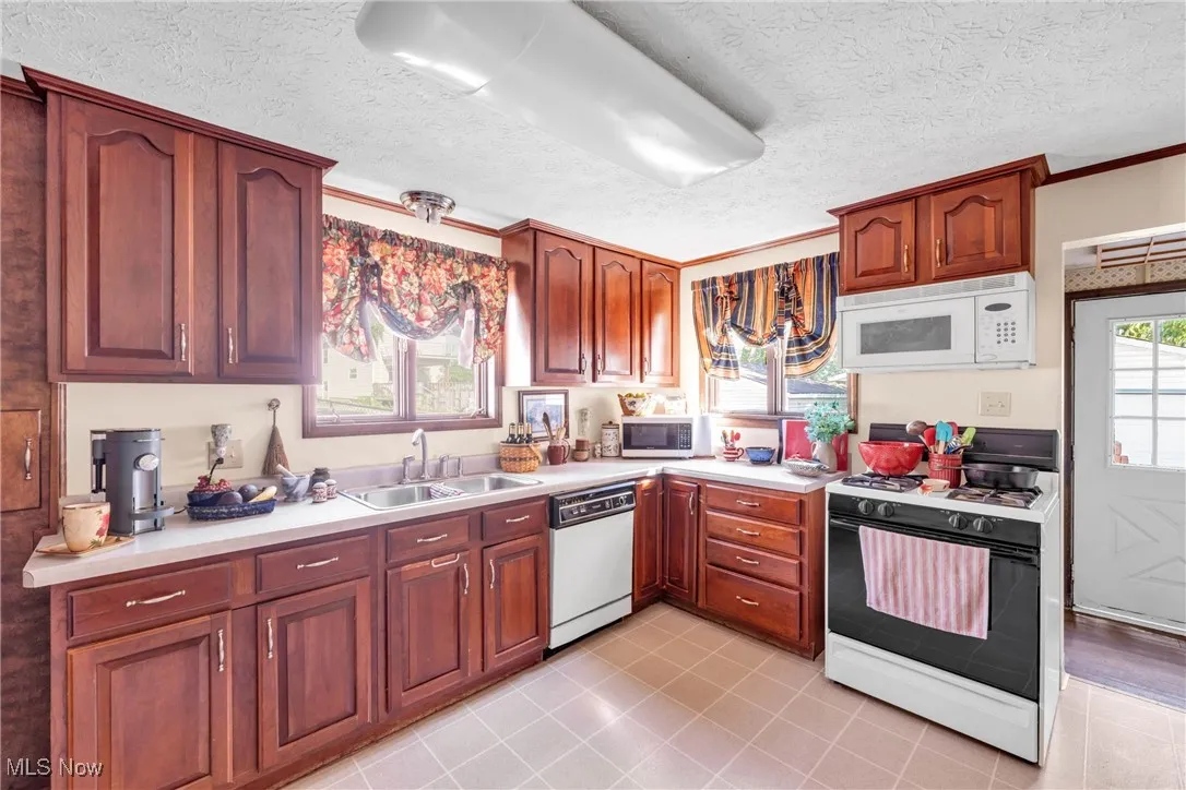 347 Kenyon Avenue, Elyria, Ohio 44035,MLS Now Listing ID