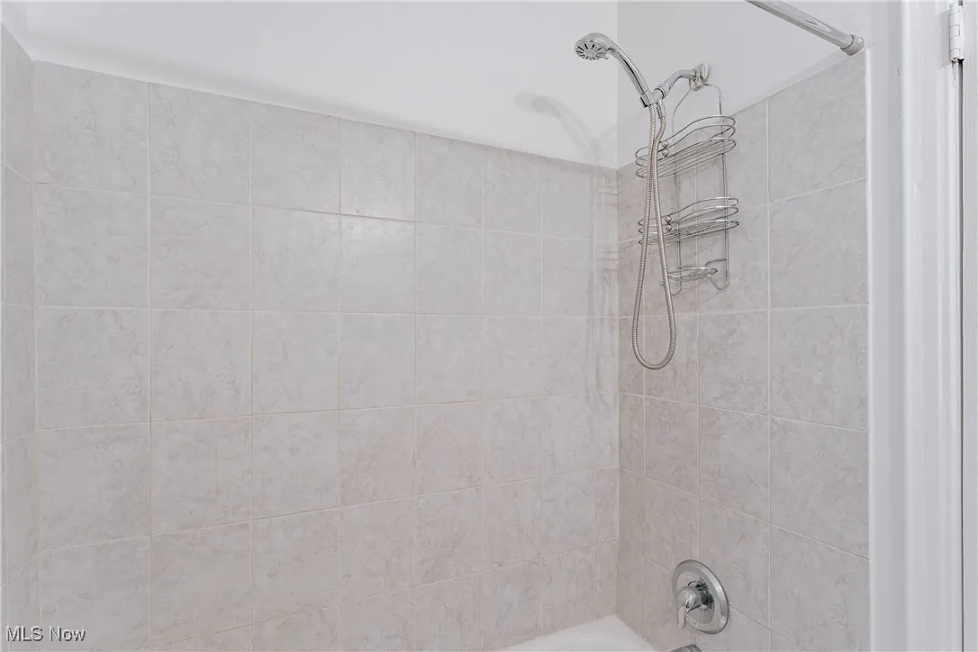 3348 Milverton Road, Shaker Heights, Ohio 44120,MLS Now Listing ID