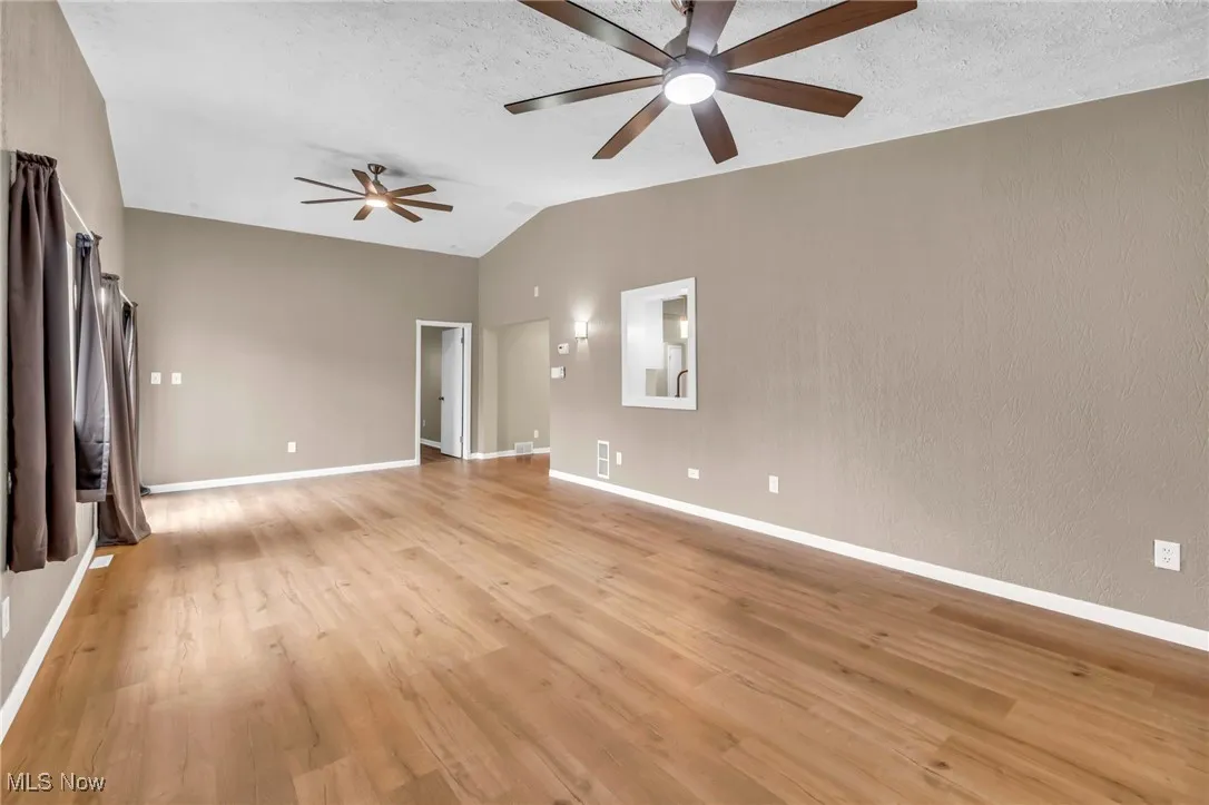 1238 E 343rd Street, Eastlake, Ohio 44095,MLS Now Listing ID