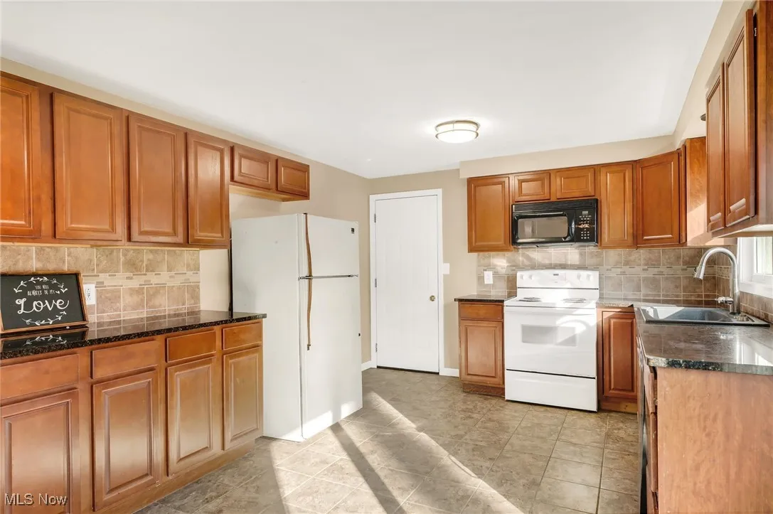 4847 Hollyview Drive, Vermilion, Ohio 44089,MLS Now Listing ID