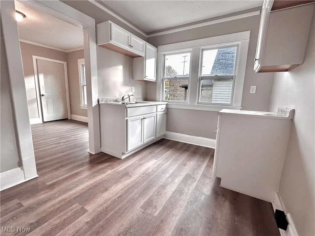 Front Up Unit - Kitchen