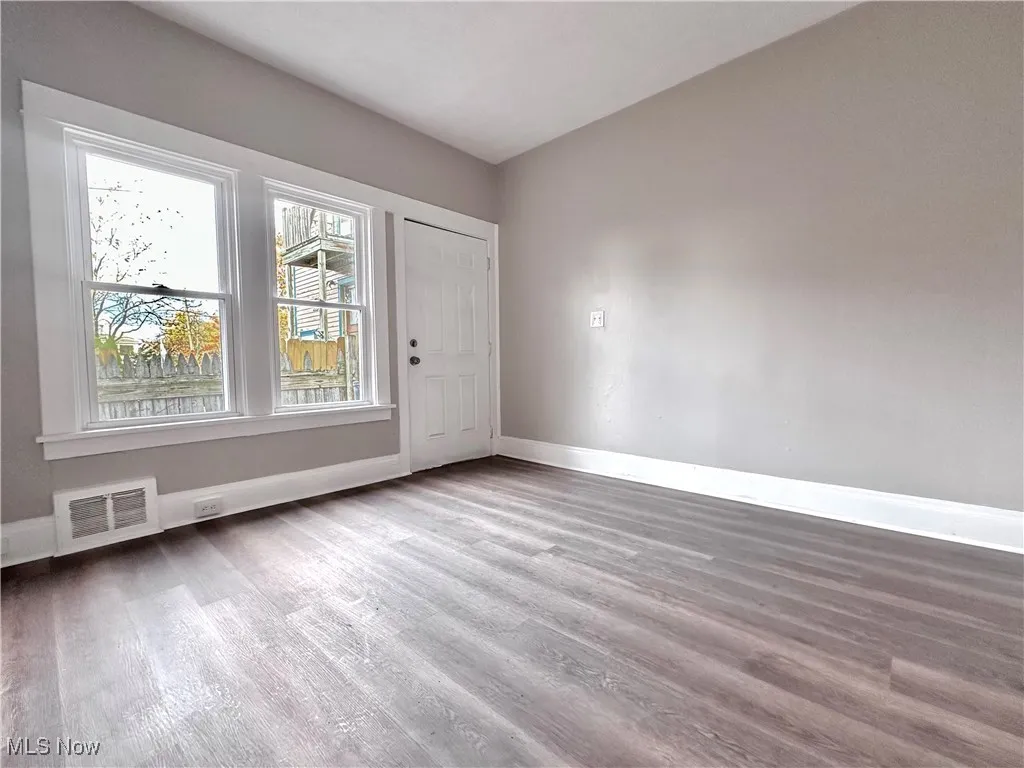 Back Down Unit - Living Room