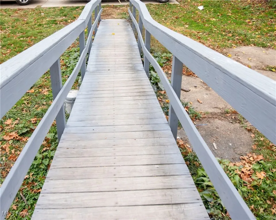 View of approach with ramp