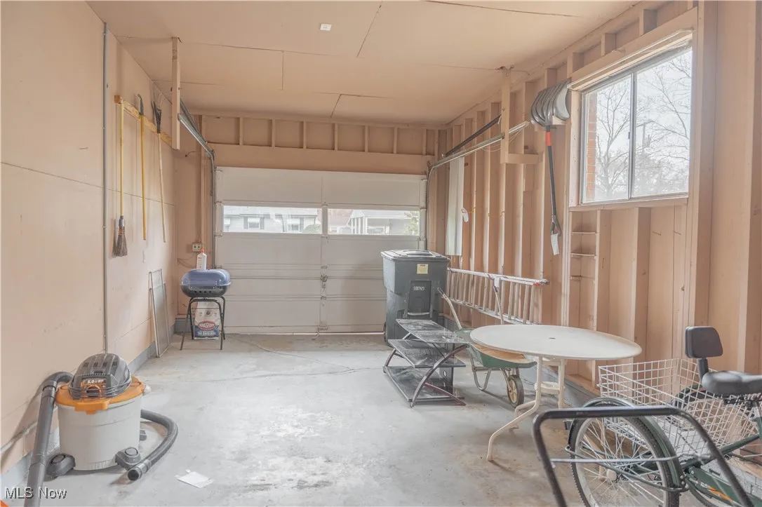 2835 Crestwood Drive, Warren, Ohio 44485,MLS Now Listing ID