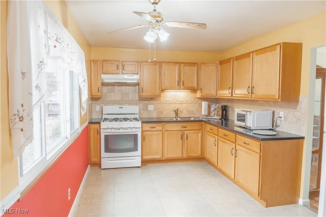 2835 Crestwood Drive, Warren, Ohio 44485,MLS Now Listing ID