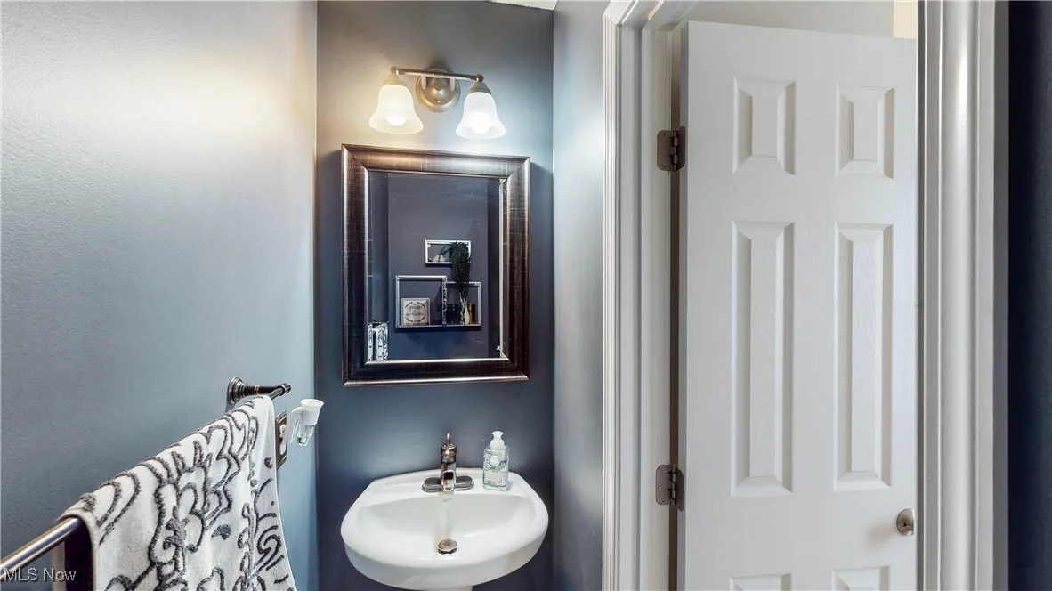 Bathroom with a sink