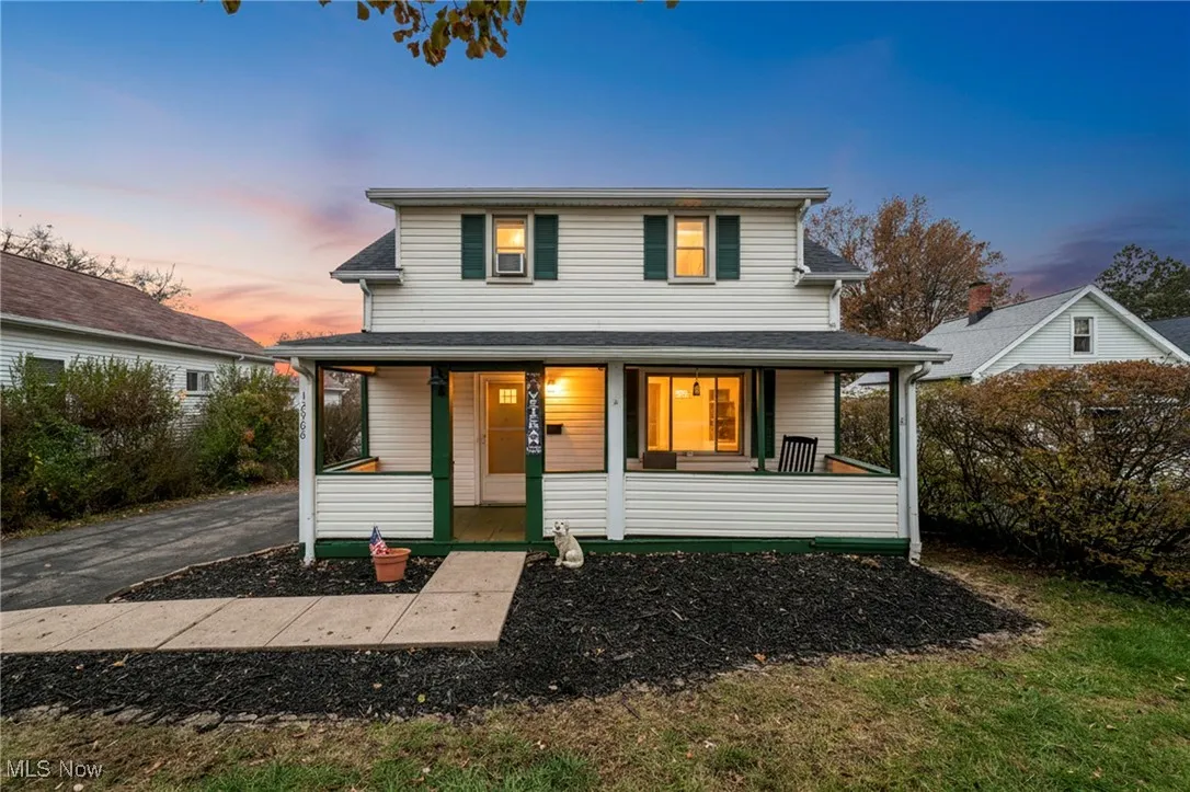 View of front of property featuring a porch