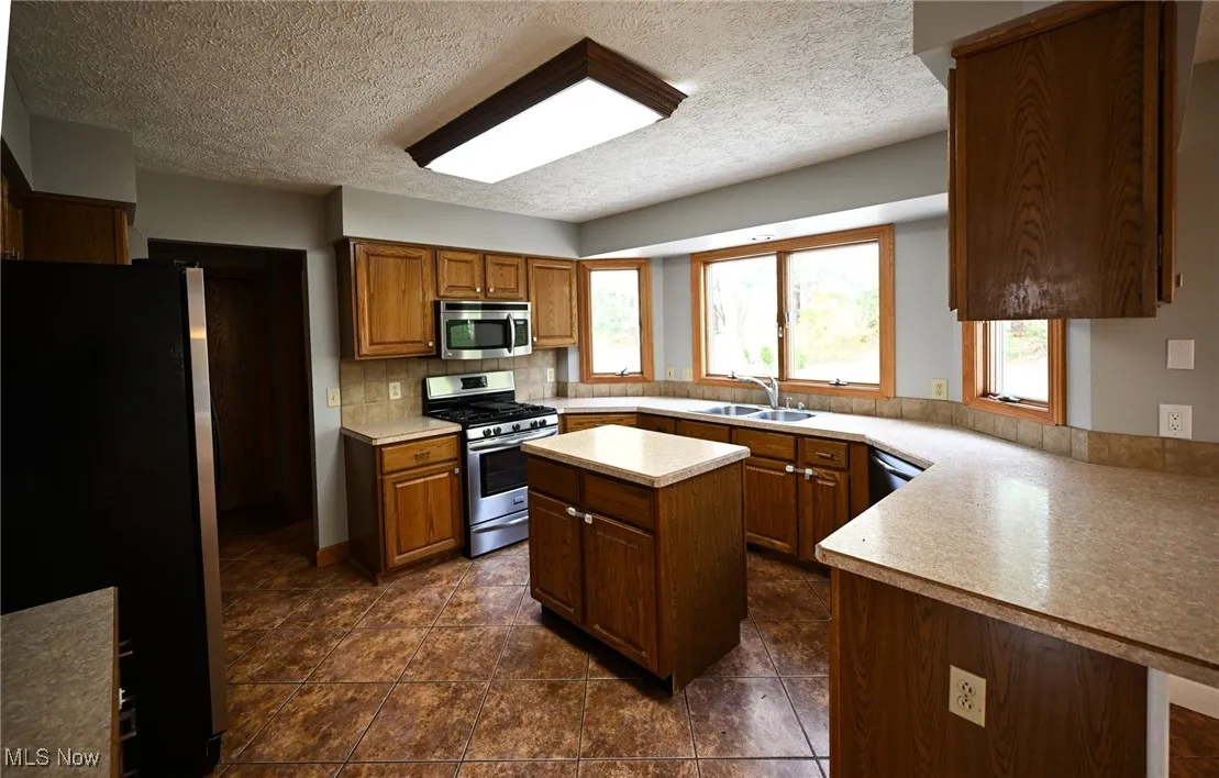 744 Lawrence Drive, Wadsworth, Ohio 44281,MLS Now Listing ID