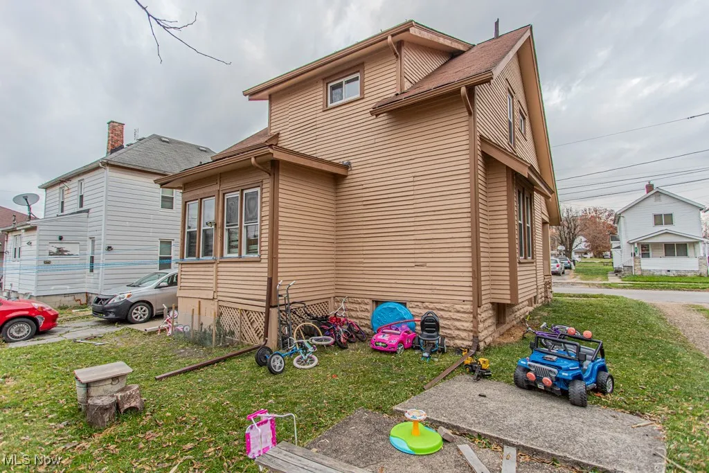 136 Charles Avenue, Warren, Ohio 44483,MLS Now Listing ID