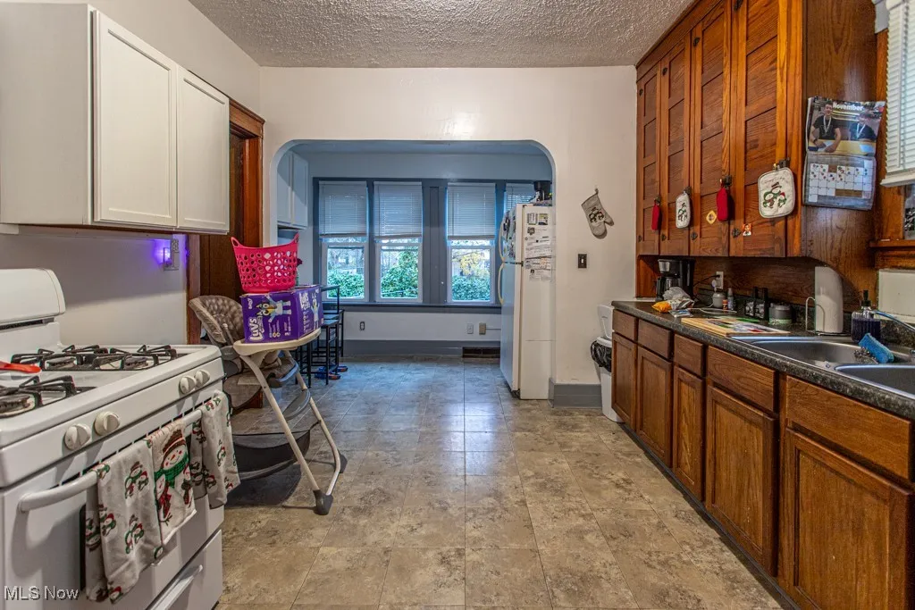 136 Charles Avenue, Warren, Ohio 44483,MLS Now Listing ID