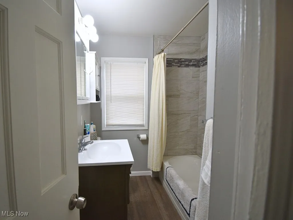 411 E 270th Street, Euclid, Ohio 44132,MLS Now Listing ID