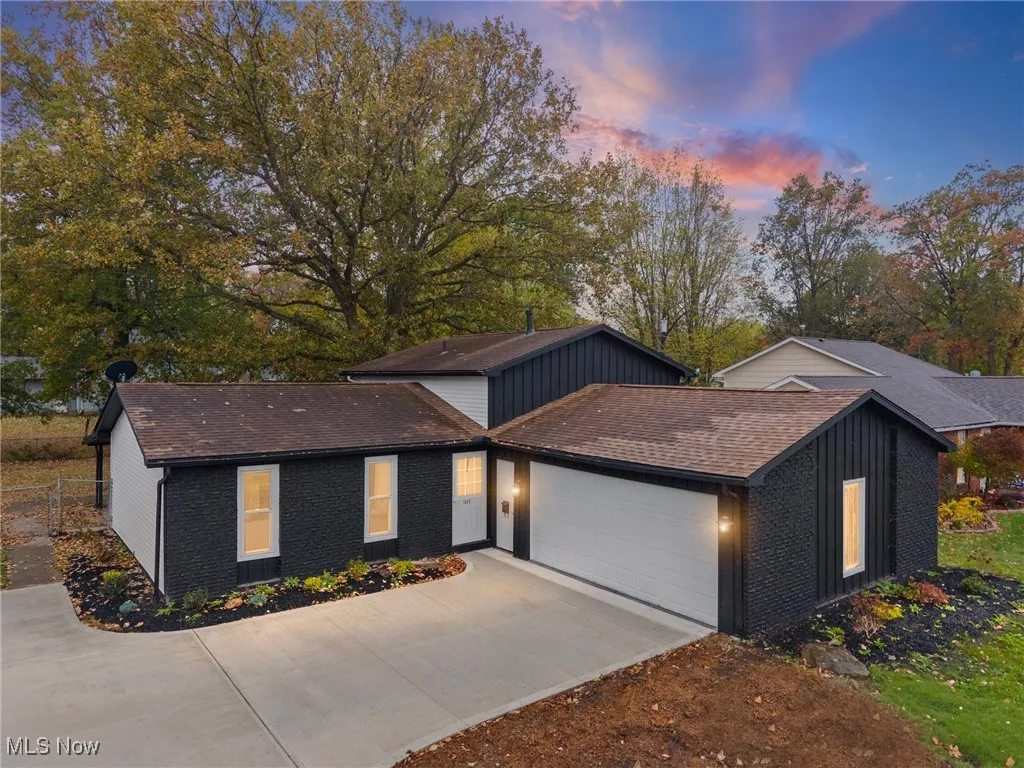 1423 Narragansett Boulevard, Lorain, Ohio 44053,MLS Now Listing ID