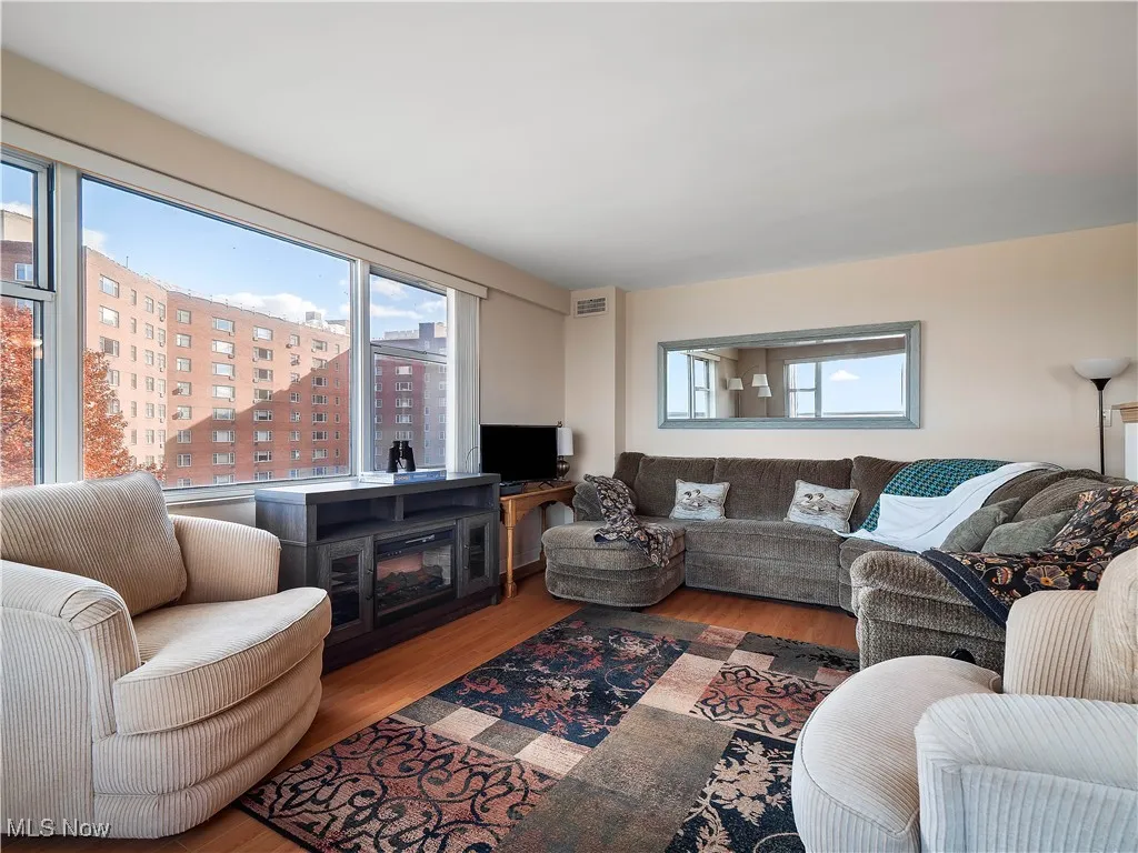 11850 Edgewater Drive # 512, Lakewood, Ohio 44107,MLS Now Listing ID