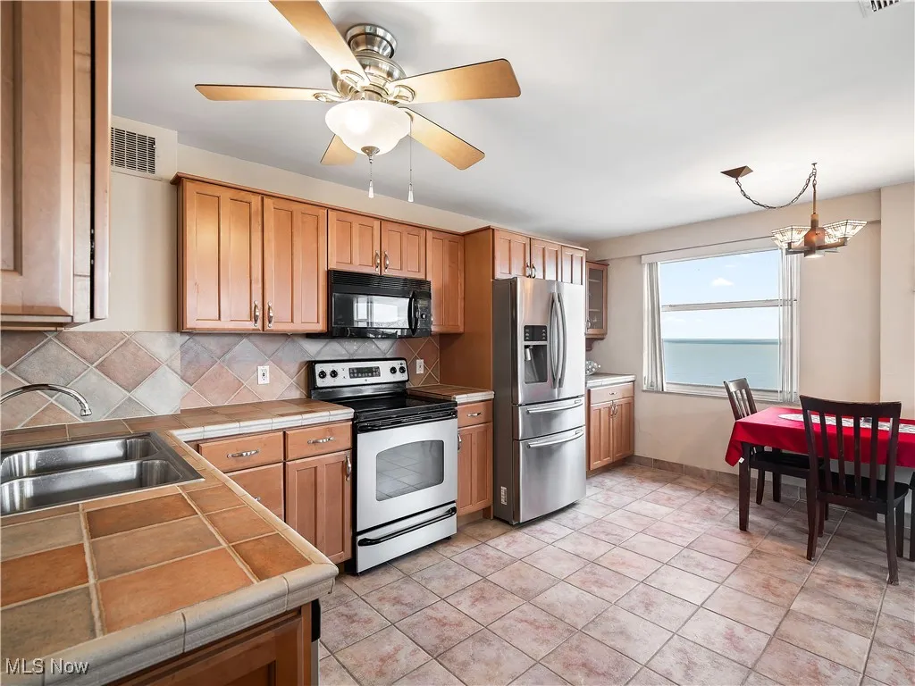 11850 Edgewater Drive # 512, Lakewood, Ohio 44107,MLS Now Listing ID