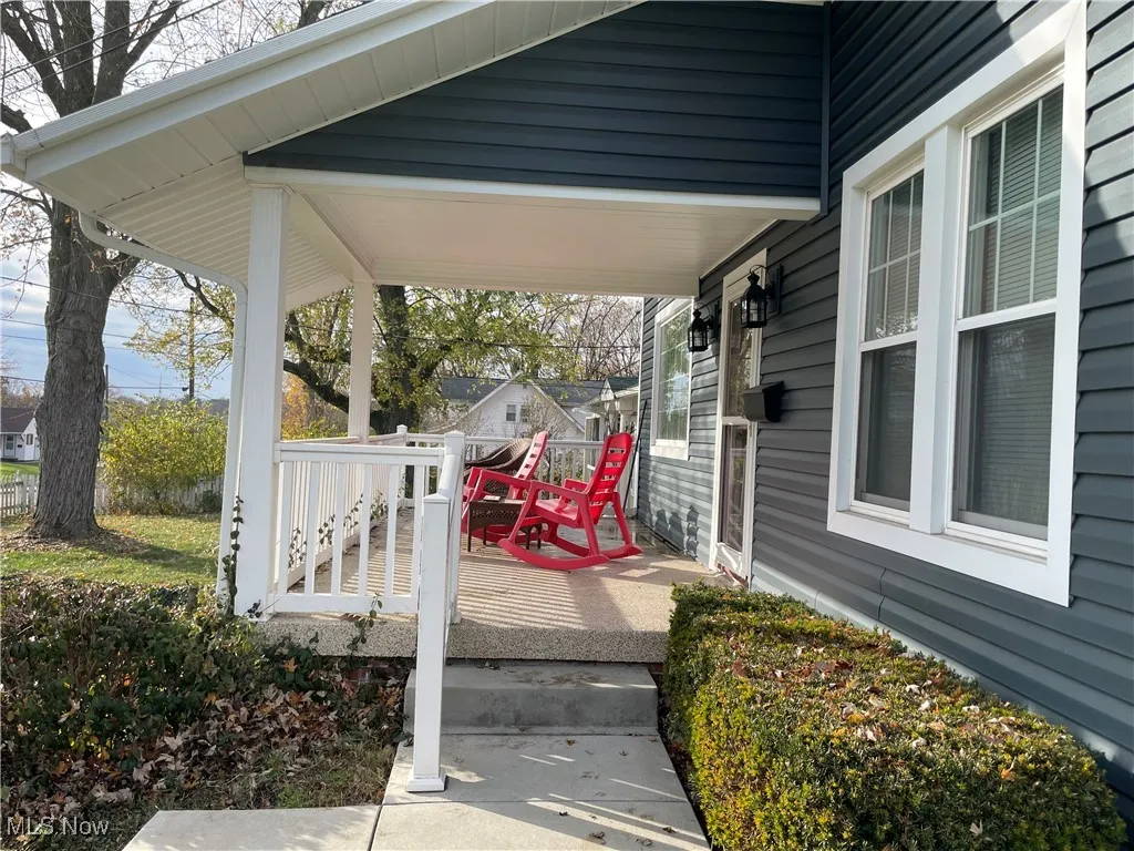 View of patio / terrace featuring a wooden deck