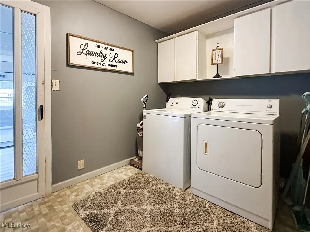 laundry room main level ...