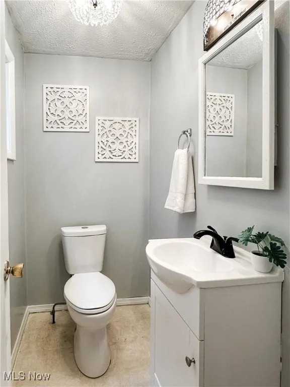 half bath primary bedroom ...