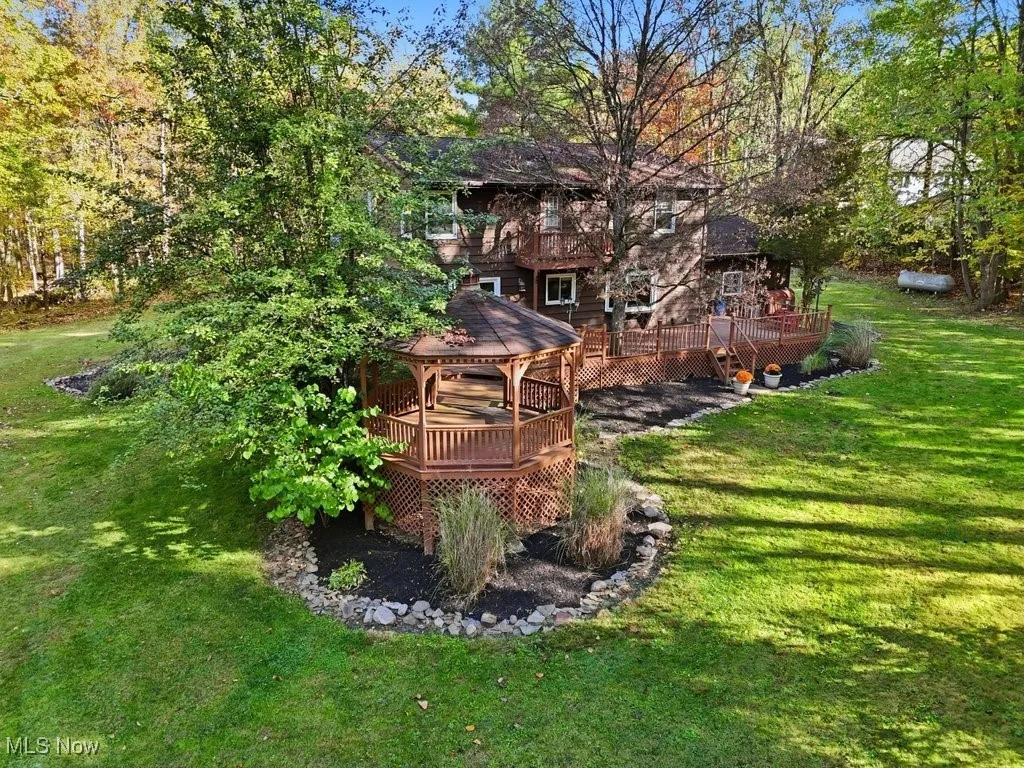 828 Center Road, Hinckley, Ohio 44233,MLS Now Listing ID