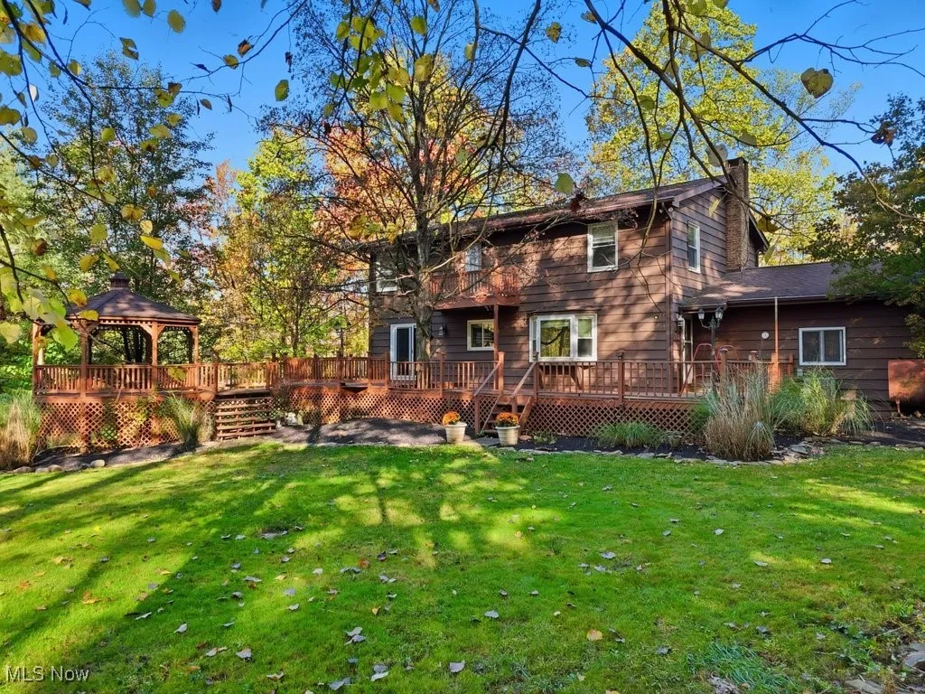 828 Center Road, Hinckley, Ohio 44233,MLS Now Listing ID