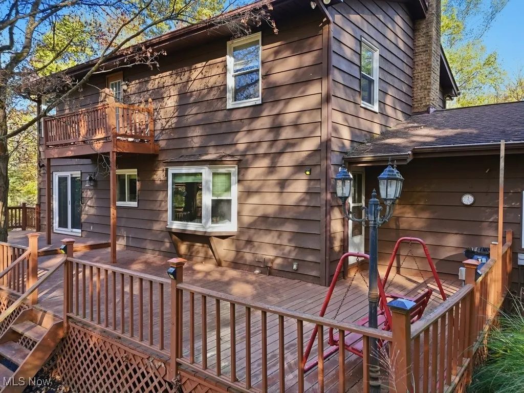 828 Center Road, Hinckley, Ohio 44233,MLS Now Listing ID