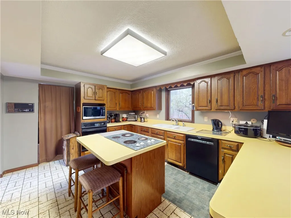 2915 Millgate Drive, Willoughby Hills, Ohio 44094,MLS Now Listing ID