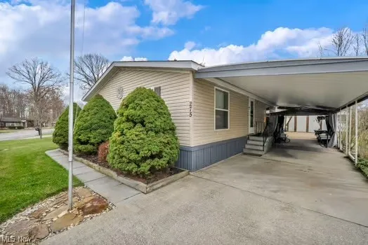 275 Ashwood Drive, Elyria, Ohio 44035,MLS Now Listing ID