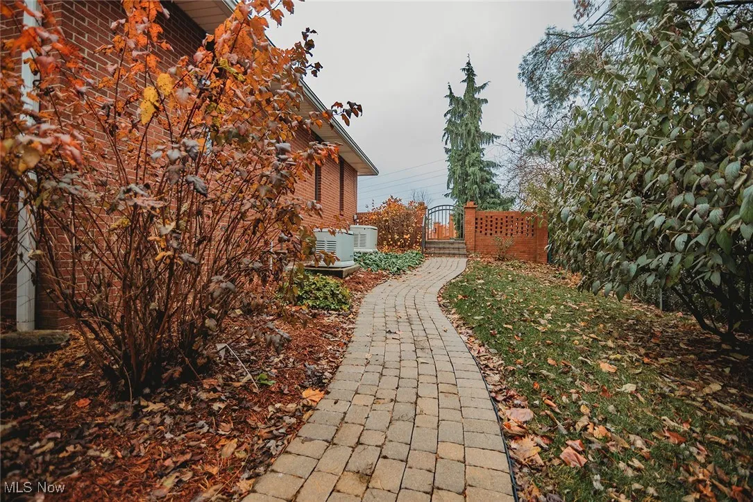 20 Meadowcrest Drive, Parkersburg, West Virginia 26104,MLS Now Listing ID