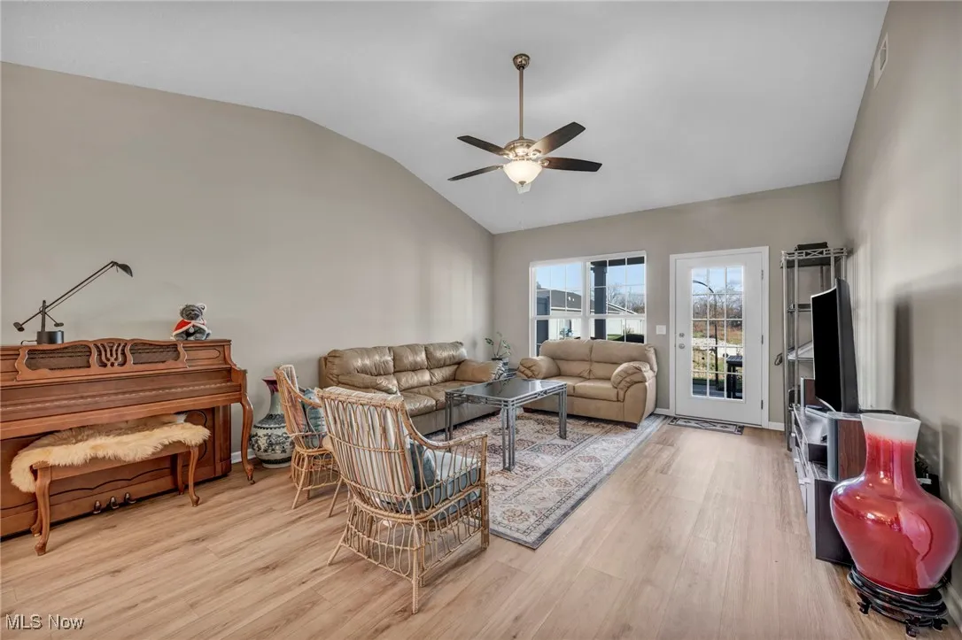 130 W Spring Drive, Elyria, Ohio 44035,MLS Now Listing ID