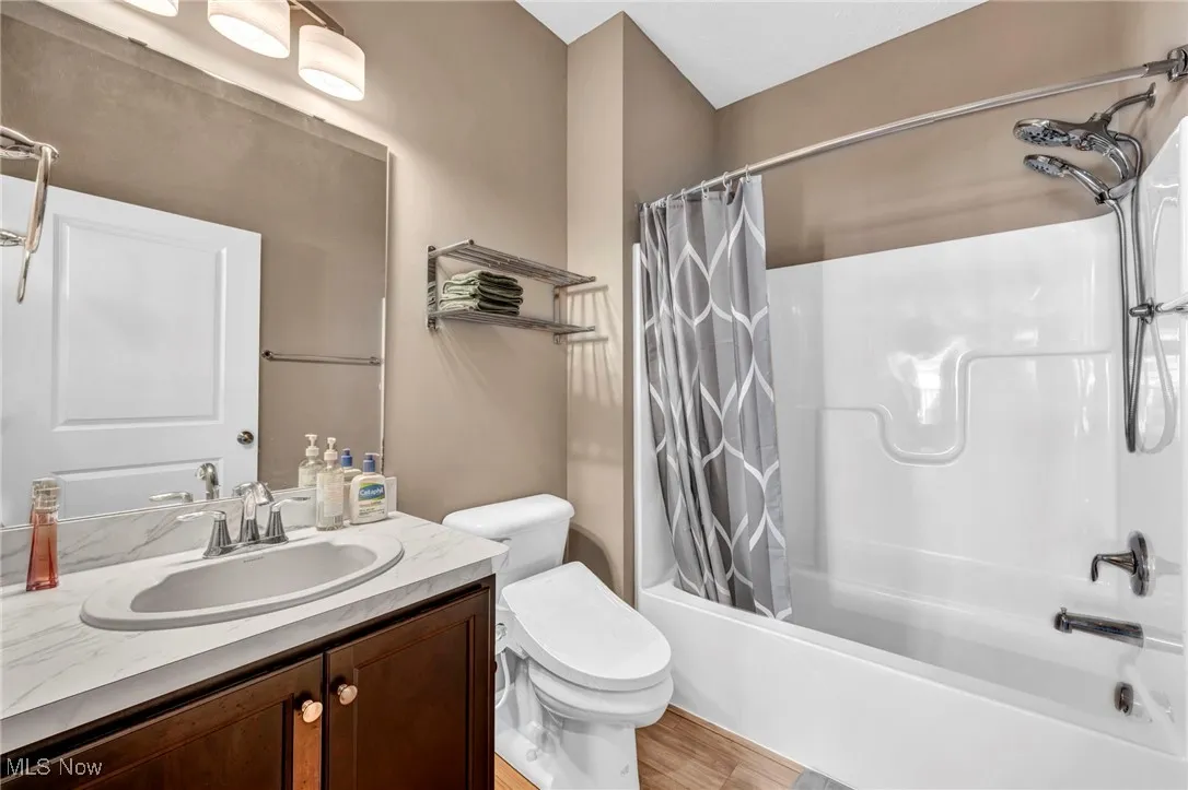 130 W Spring Drive, Elyria, Ohio 44035,MLS Now Listing ID