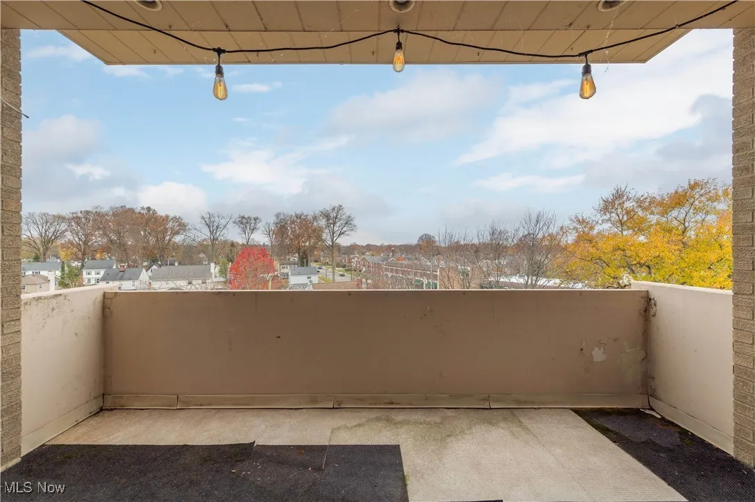 Balcony featuring a residential view
