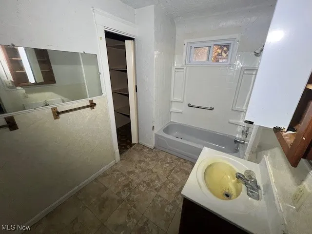 10802 Garfield Avenue, Cleveland, Ohio 44108,MLS Now Listing ID