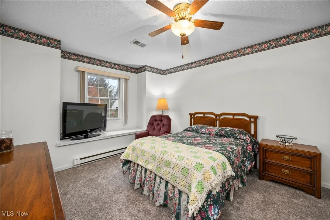 Guest bedroom