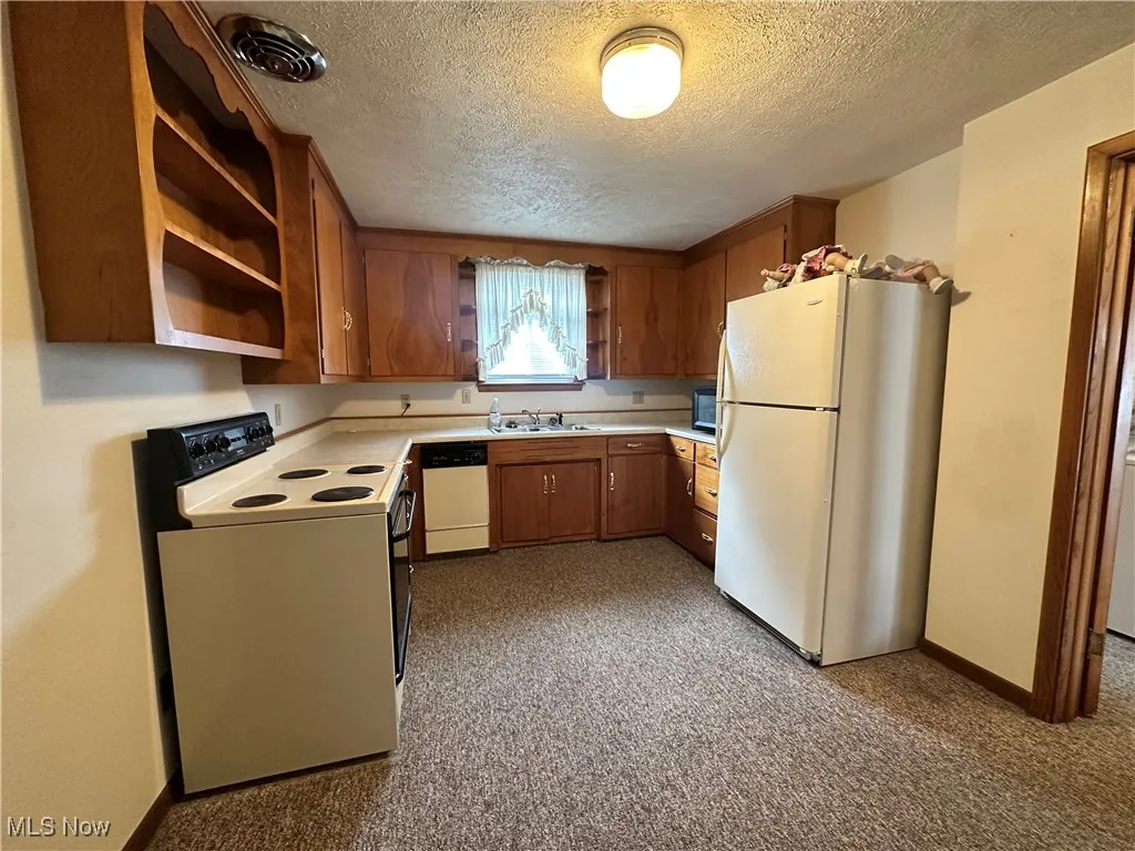 301 East Street, Caldwell, Ohio 43724,MLS Now Listing ID