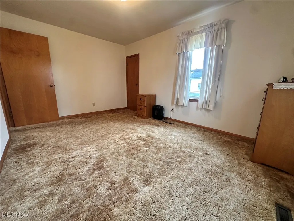 301 East Street, Caldwell, Ohio 43724,MLS Now Listing ID