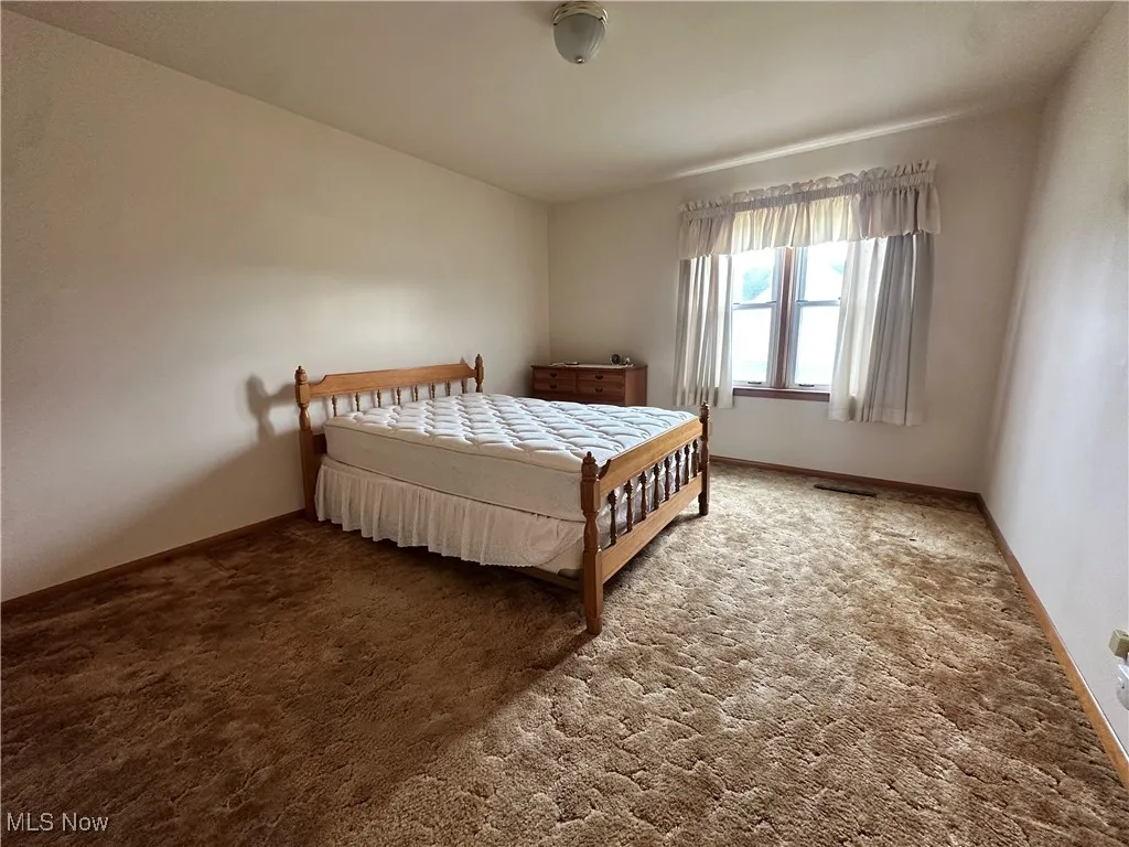 301 East Street, Caldwell, Ohio 43724,MLS Now Listing ID