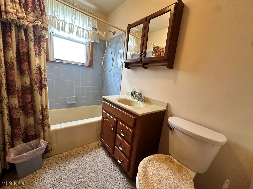 301 East Street, Caldwell, Ohio 43724,MLS Now Listing ID