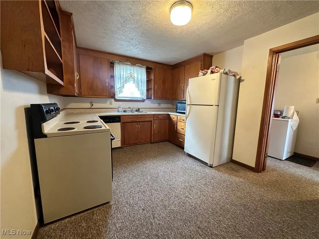 301 East Street, Caldwell, Ohio 43724,MLS Now Listing ID