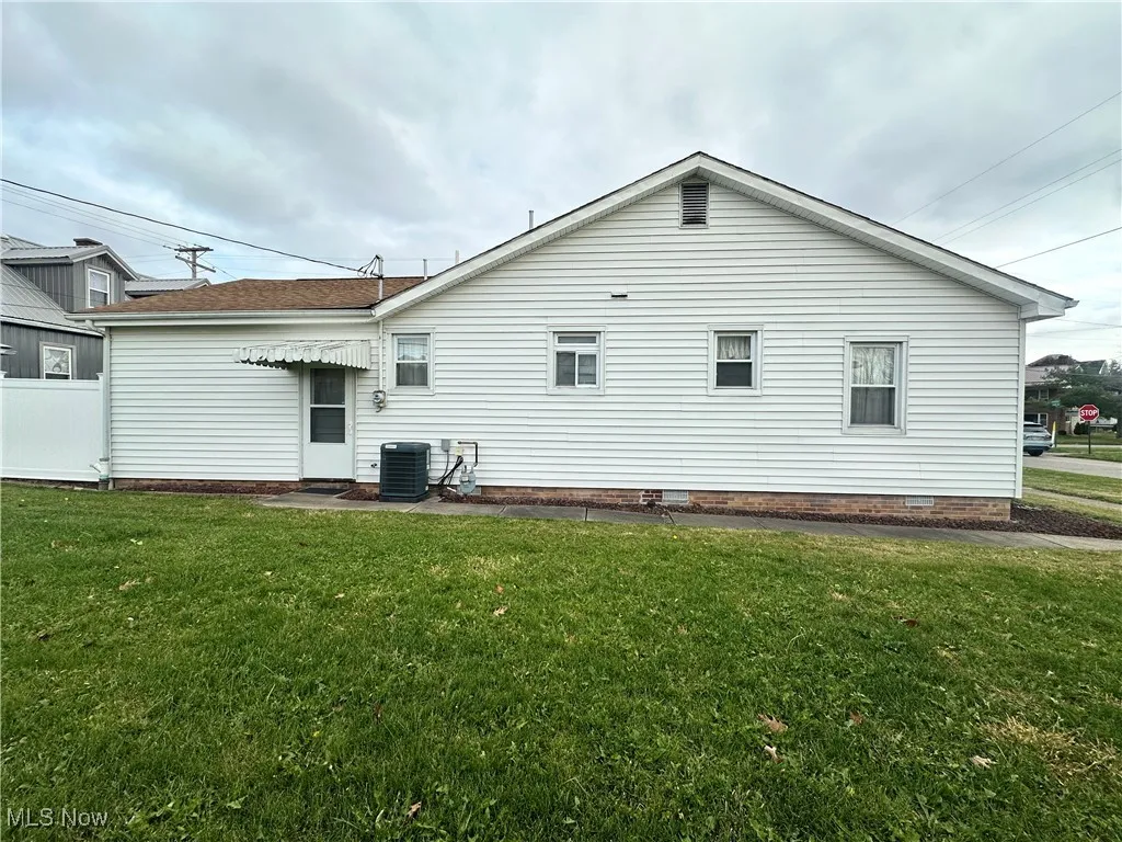 301 East Street, Caldwell, Ohio 43724,MLS Now Listing ID