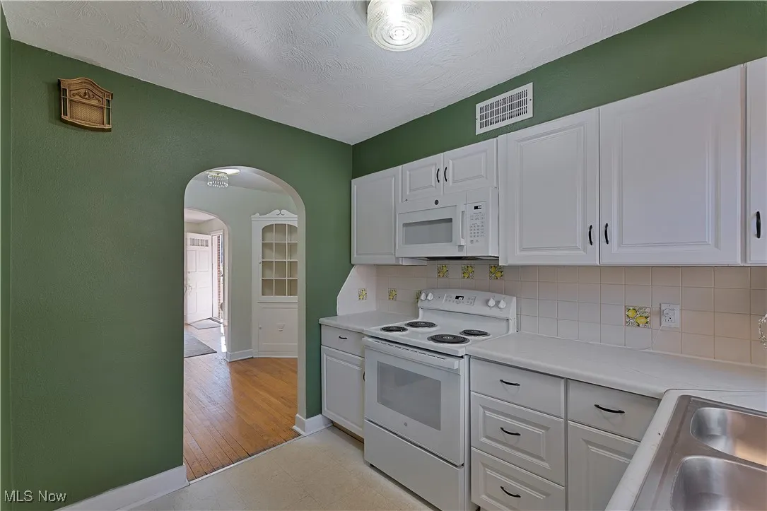 30 Upland Avenue, Youngstown, Ohio 44505,MLS Now Listing ID