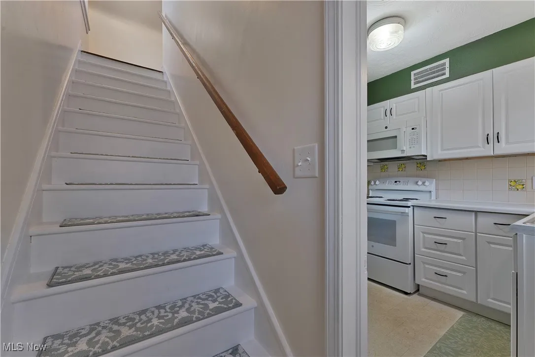 30 Upland Avenue, Youngstown, Ohio 44505,MLS Now Listing ID