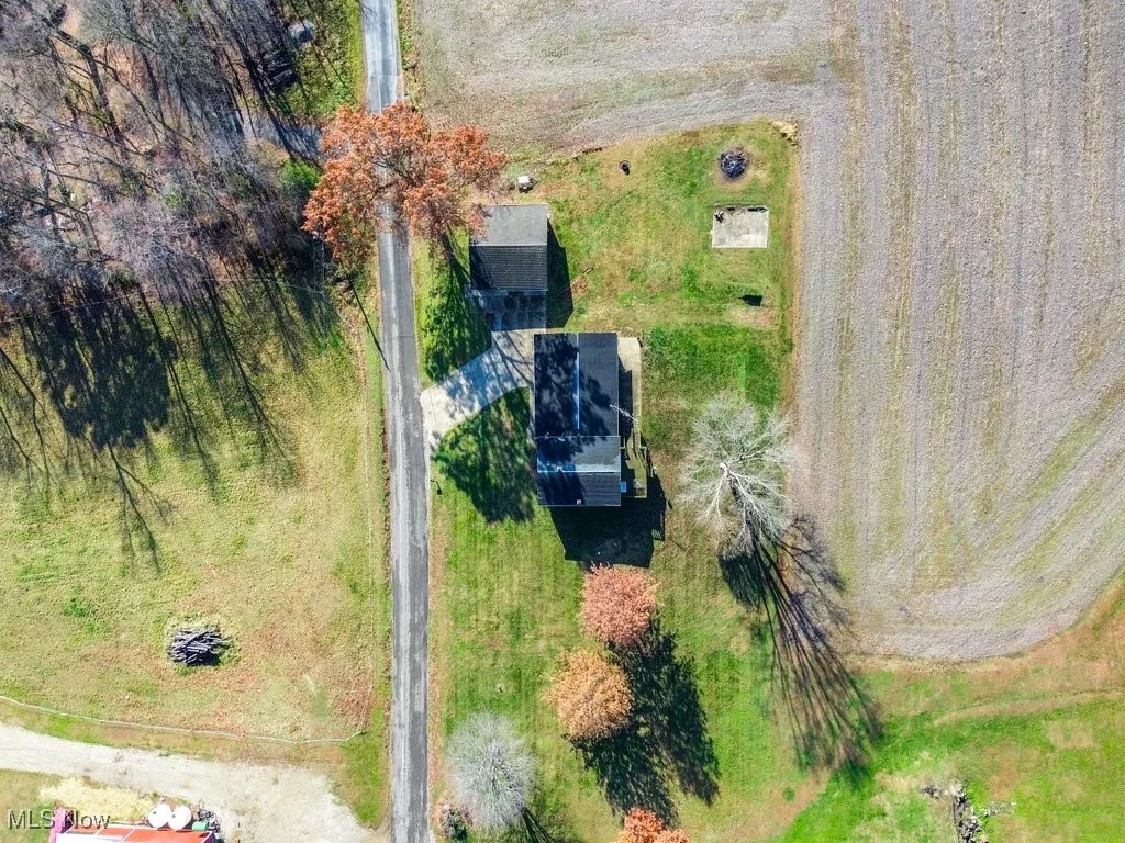 Aerial view of property and surrounding area