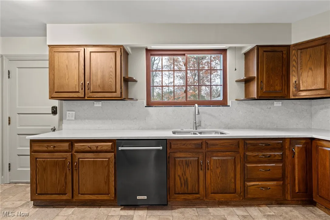 5699 Onaway Oval, Parma, Ohio 44130,MLS Now Listing ID