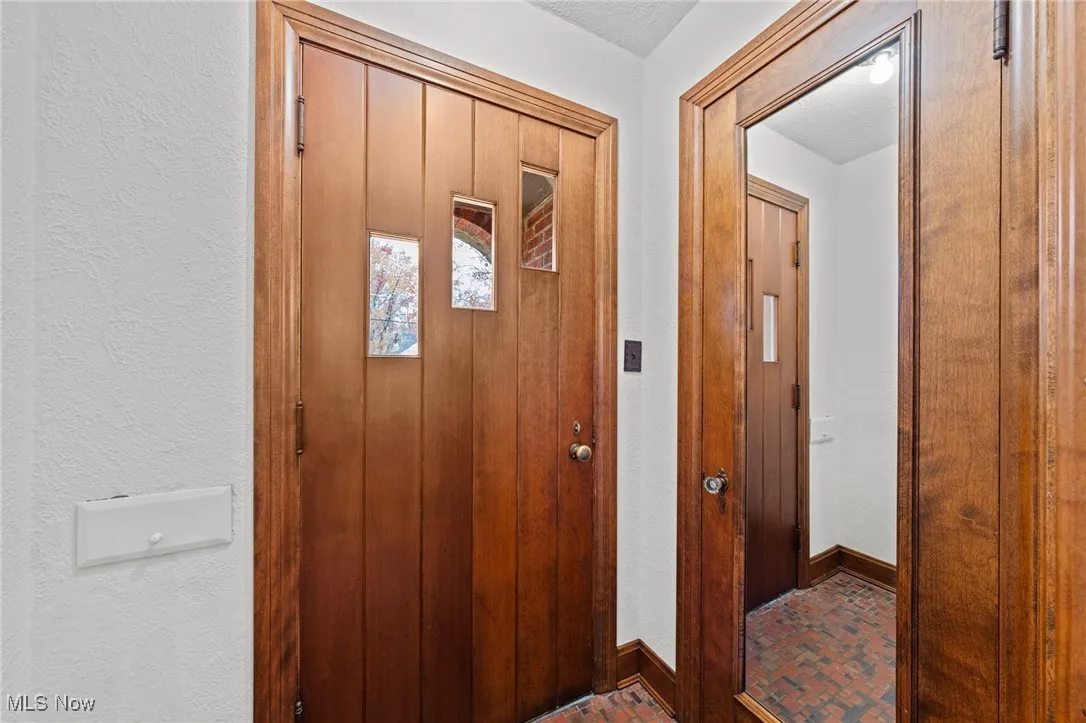 5699 Onaway Oval, Parma, Ohio 44130,MLS Now Listing ID