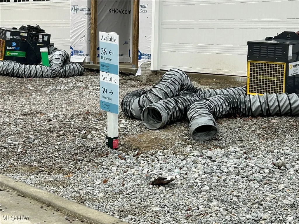 5080 Shepherds Glen, Willoughby, Ohio 44094,MLS Now Listing ID