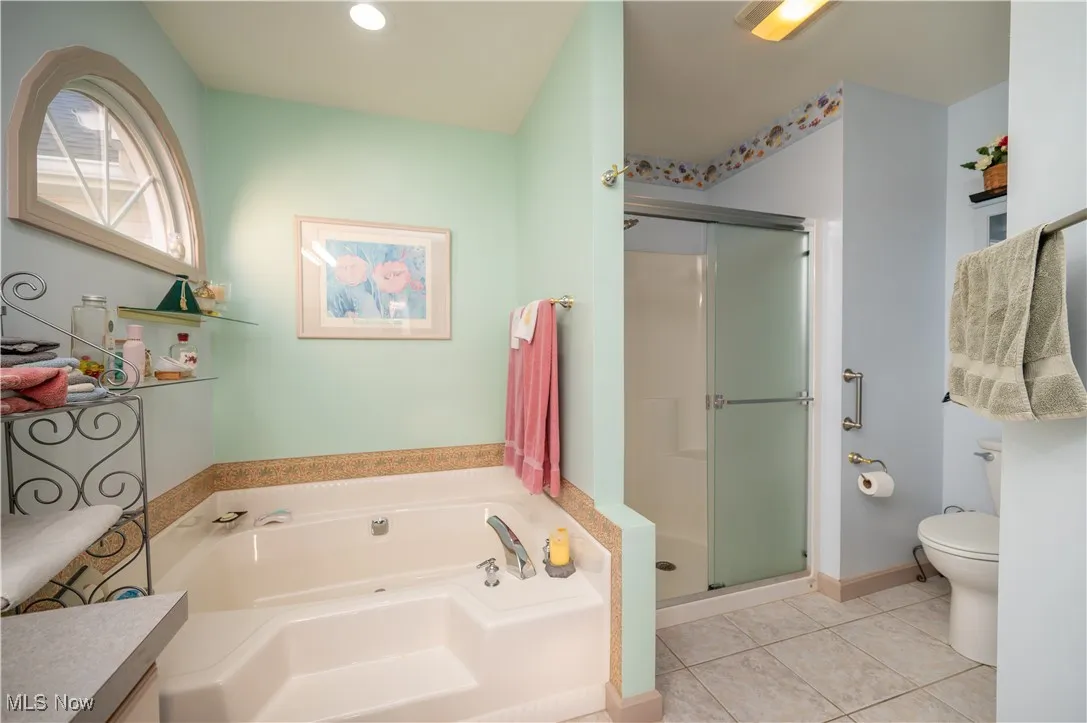 8550 Ivy Hills Drive # 15, Poland, Ohio 44514,MLS Now Listing ID