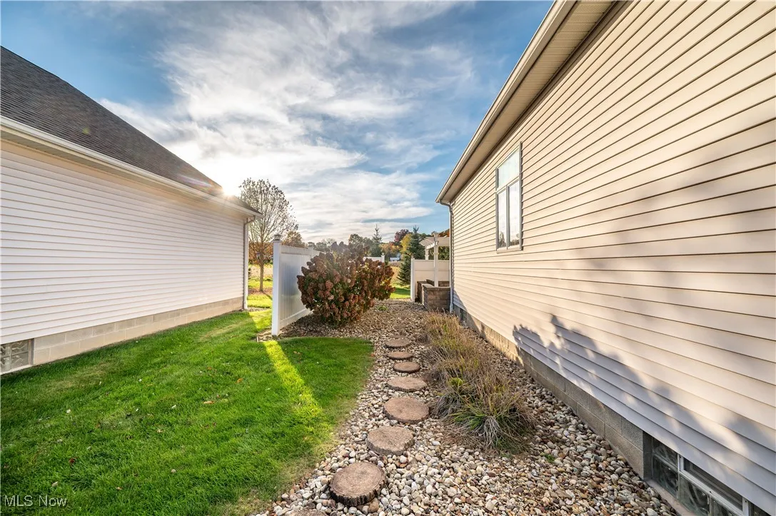 8550 Ivy Hills Drive # 15, Poland, Ohio 44514,MLS Now Listing ID