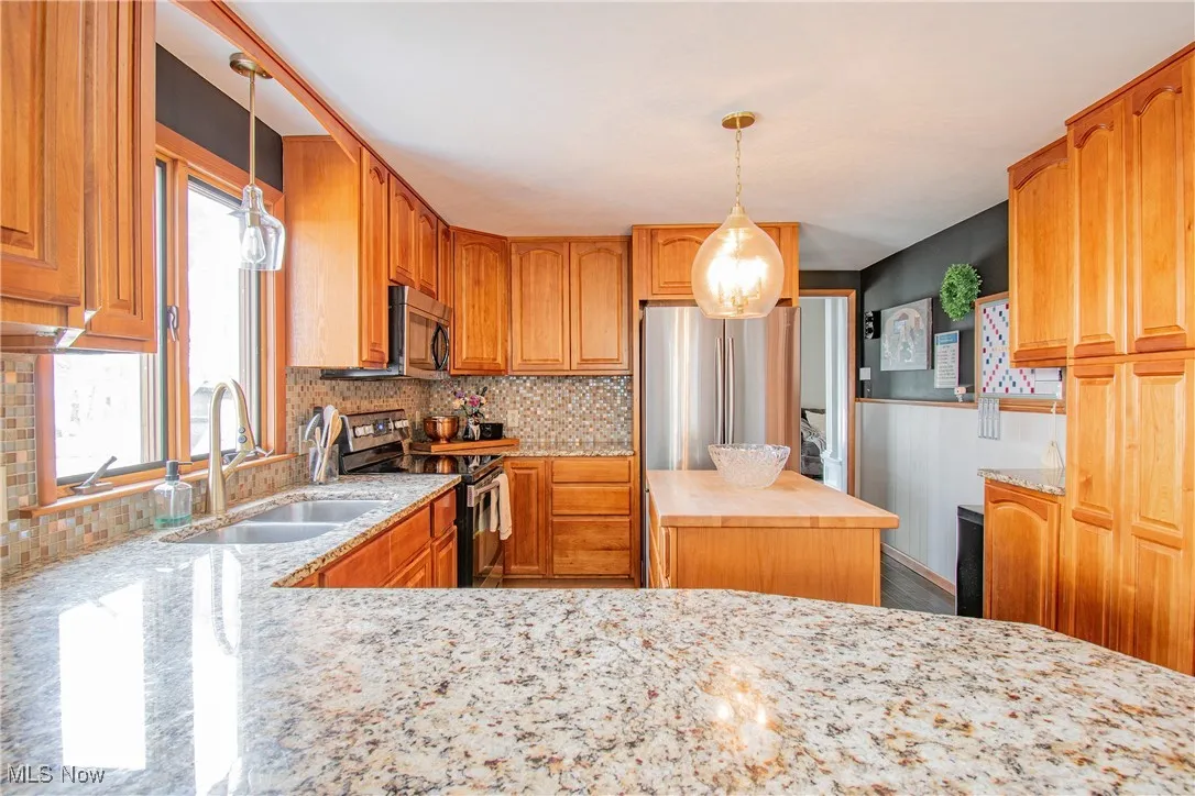 425 Broad Boulevard, Cuyahoga Falls, Ohio 44221,MLS Now Listing ID